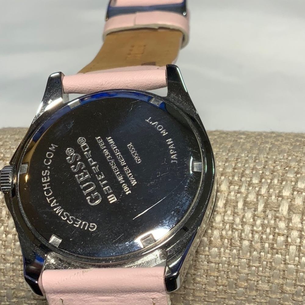 GUESS Watch - Picture 5 of 10
